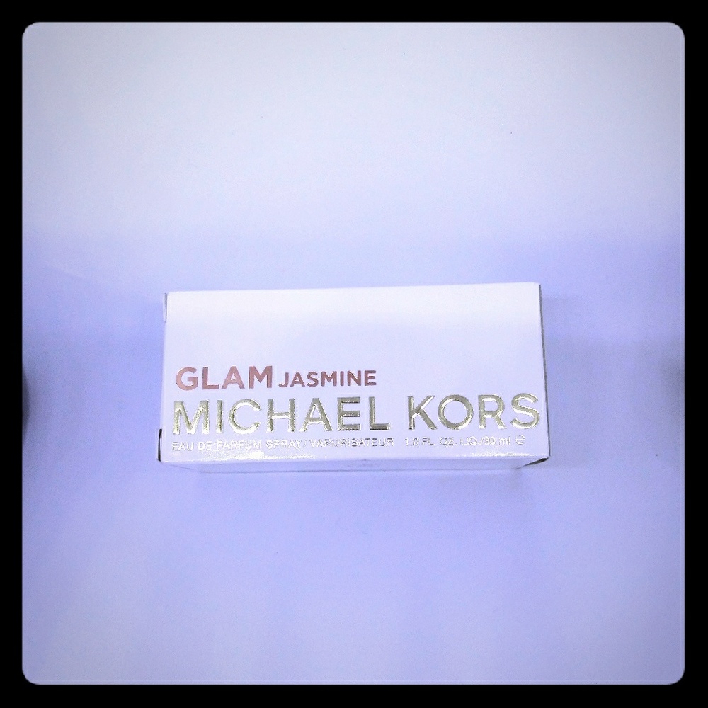 Michael kors glam jasmine purfume
